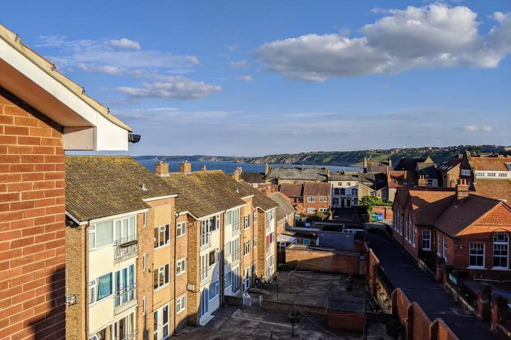 Willa 200 Year Old Large Townhouse With Sea Views Scarborough Zewnętrze zdjęcie